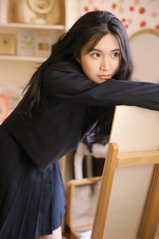 游龙嬉春